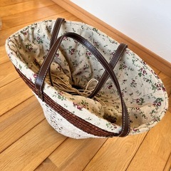 ガーリーおしゃんてぃー      
カゴバッグの画像