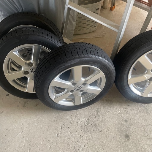 ホンダ純正アルミ綺麗です　タイヤブリヂストンニューノ
