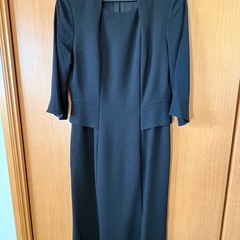 【美品】ブラックフォーマル　ジャケット&ワンピースの画像