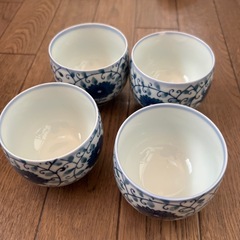 湯呑み4つセットの画像