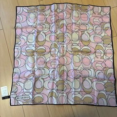 新品タグ付き！coachスカーフの画像