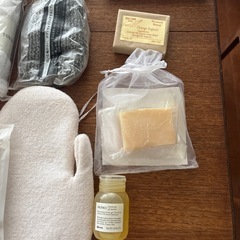 ボディタオル 15個 と石鹸などの画像