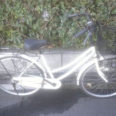 整備済み中古自転車　26インチ　税別￥8.980-　軽快車　ホワイト1117　ママチャリの画像