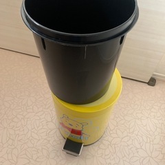 プーさん 足踏みペール ゴミ箱の画像
