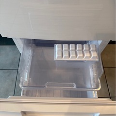 シャープノンフロン冷凍冷蔵庫　SJ-D15G-W 2021年製の画像