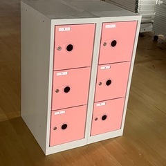 ロッカー　棚の画像