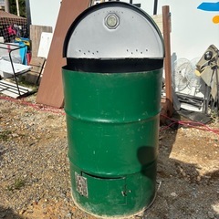 焚き火用ドラム缶の画像