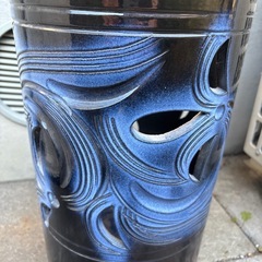 信楽焼　
傘立ての画像