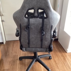 ゲーミングチェアリクライニング機能付き【町田市再生家具】252381の画像