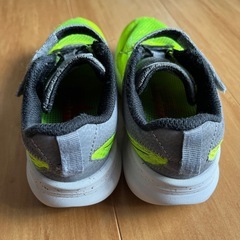 ◼︎ キッズ　スニーカーの画像