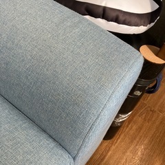 2人掛けソファー ナフコ シミ有り ファブリック スカイブルー【取りに来れる方限定】の画像