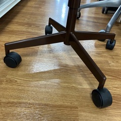 オフィスチェア labofa キズヨゴレ有り ブラウン【取りに来れる方限定】の画像