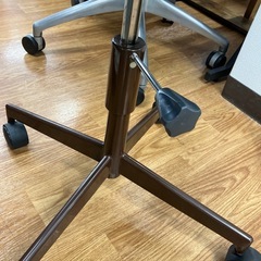 オフィスチェア labofa キズヨゴレ有り ブラウン【取りに来れる方限定】の画像