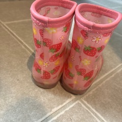 14.0 女の子　長靴の画像
