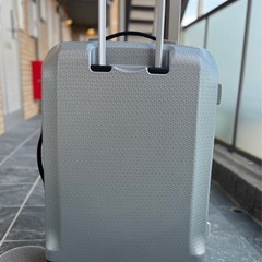 サムソナイトスーツケースの画像