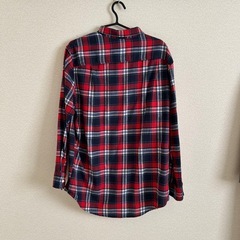 赤チェックシャツの画像
