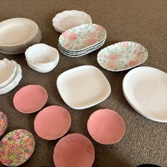 食器いろいろ
の画像