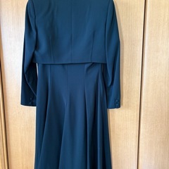 【美品】ブラックフォーマル　ジャケット&ワンピースの画像