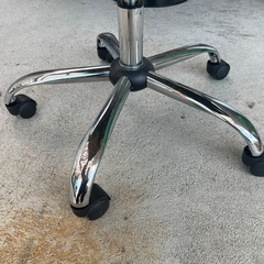 オフィスチェアの画像