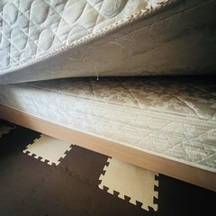 原付バイク、自転車、ベッド、メットレス、ソーファ、ベビーベッドの画像