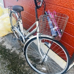 原付バイク、自転車、ベッド、メットレス、ソーファ、ベビーベッドの画像