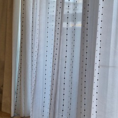 カーテンの画像