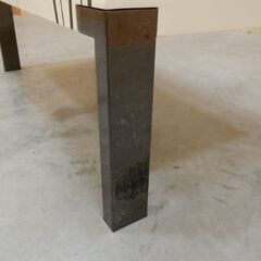 ≪zyt2577ジ限≫ 石材天板？ センターテーブル 幅120cm 奥行60cm 重量約48kg 　　　おしゃれ/モノトーン/中古家具/宮城県仙台市 071101-08の画像