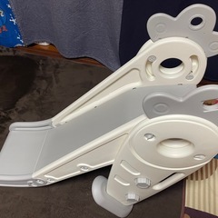 すべり台の画像