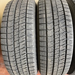 215/65/16冬VRX2の画像