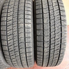 215/65/16冬VRX2の画像