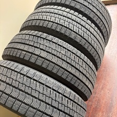 215/65/16冬VRX2の画像