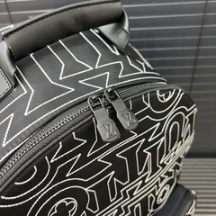 lvlvバッグパックの画像