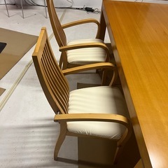 4人掛け、テーブルセットの画像