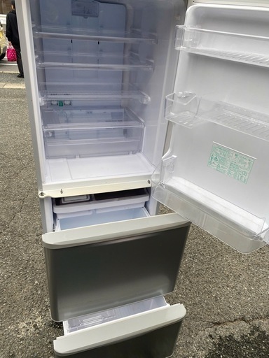 NO B653?福岡市内配送設置無料✨?シャープ SHARP 冷蔵庫(幅60.0cm) 350L 両開き 3ドア シルバー系 SJ-W