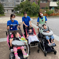 ★保育士、児童指導員募集中★　江東区亀戸の放課後等デイサービス「ぽらいと亀戸」です。重症心身障がい児とその家族を支える、温かい療育の場で一緒に働きませんか？の画像