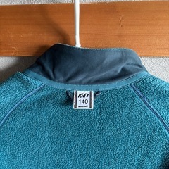 【美品】モンベル Kid's 140 クリマプラス フリースジャケット (ターコイズ/青緑)の画像