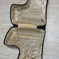 乗れるキャリーケース キッズトラベルの画像