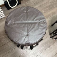 クッション付きスツール×４の画像