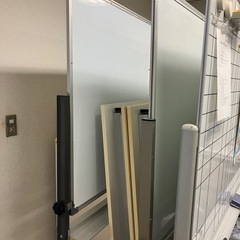 オフィス家具 デスク ホワイトボードの画像