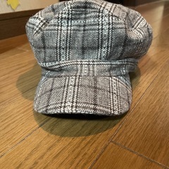 チェック柄キャスケットの画像