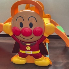 アンパン滑り台の画像