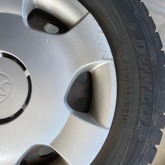 受け渡し者決定　ダンロップ　14インチ　スタッドレスタイヤ　トヨタホイル付　175/70r14 　の画像
