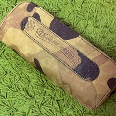 ✨CHROME HEARTS✨迷彩カモ柄メガネケース🖤レザーが放つ存在感💚🕶️高級感たっぷりの迷彩デザインをお得にどうぞ✨の画像