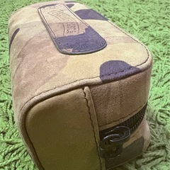 ✨CHROME HEARTS✨迷彩カモ柄メガネケース🖤レザーが放つ存在感💚🕶️高級感たっぷりの迷彩デザインをお得にどうぞ✨の画像