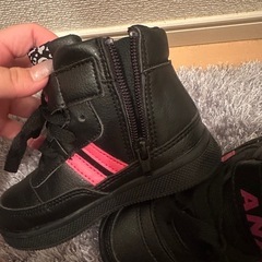 スニーカー ANAPの画像