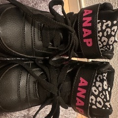 スニーカー ANAPの画像
