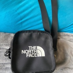 ノースフェイスショルダーバッグ海外モデルの画像