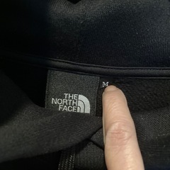 ノースフェイスメンズパーカーの画像
