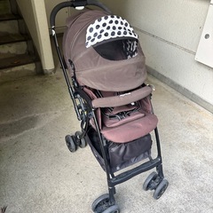 Apricaベビーカーの画像