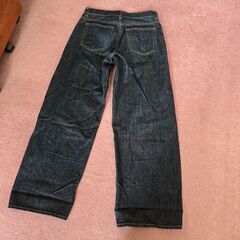 GU バギージーンズ　ネイビー　レディースの画像